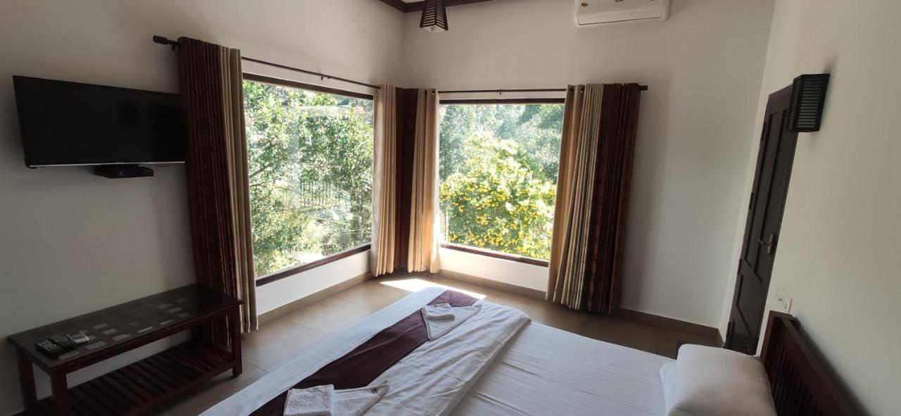 Coffee And Pepper Plantation Homestay Thekkady Exterior photo