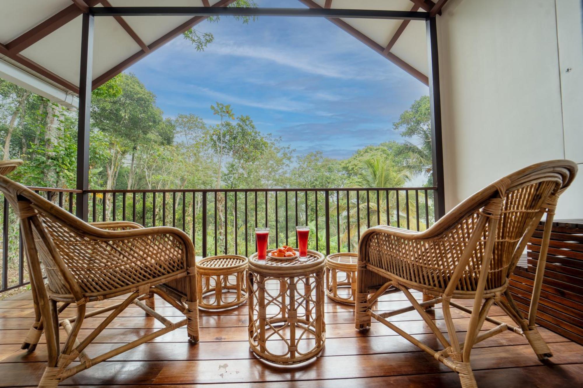 Coffee And Pepper Plantation Homestay Thekkady Exterior photo