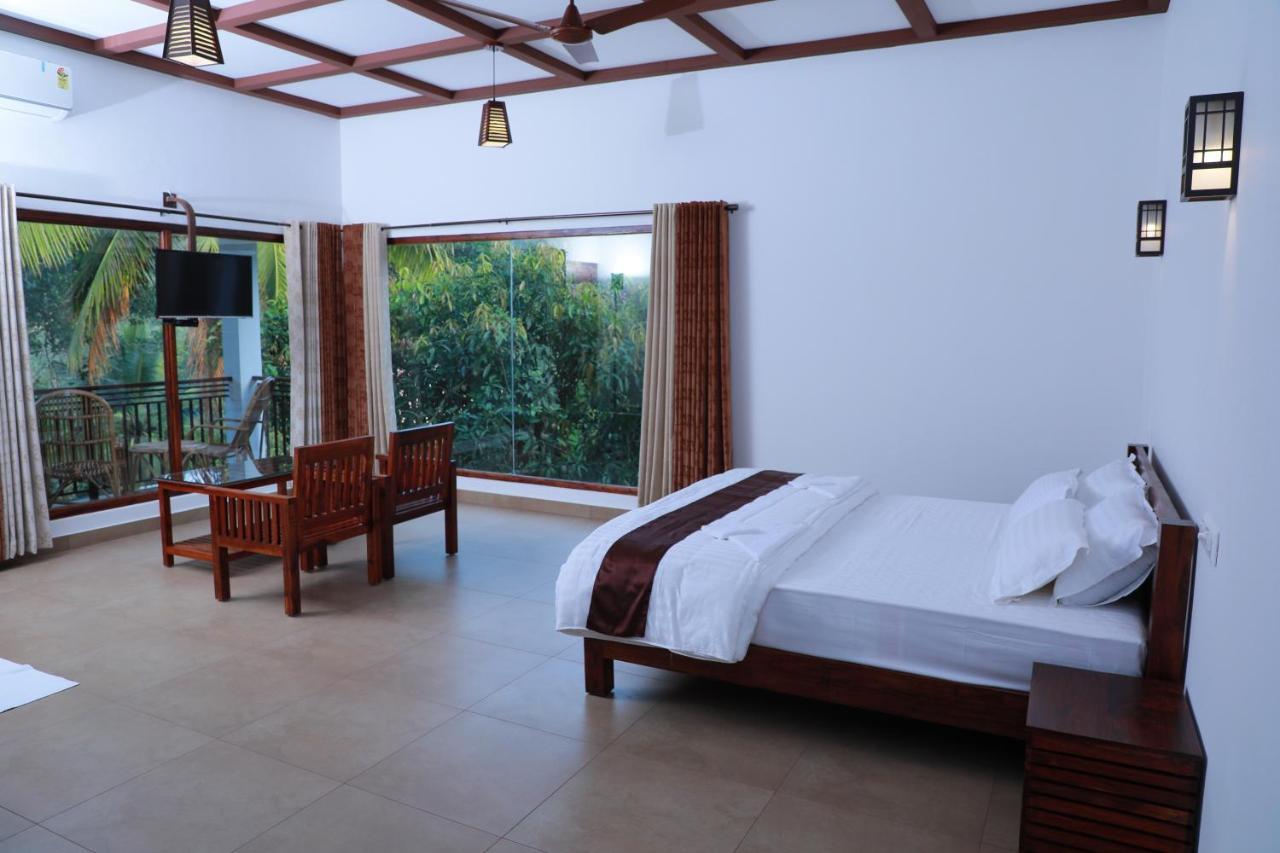 Coffee And Pepper Plantation Homestay Thekkady Exterior photo
